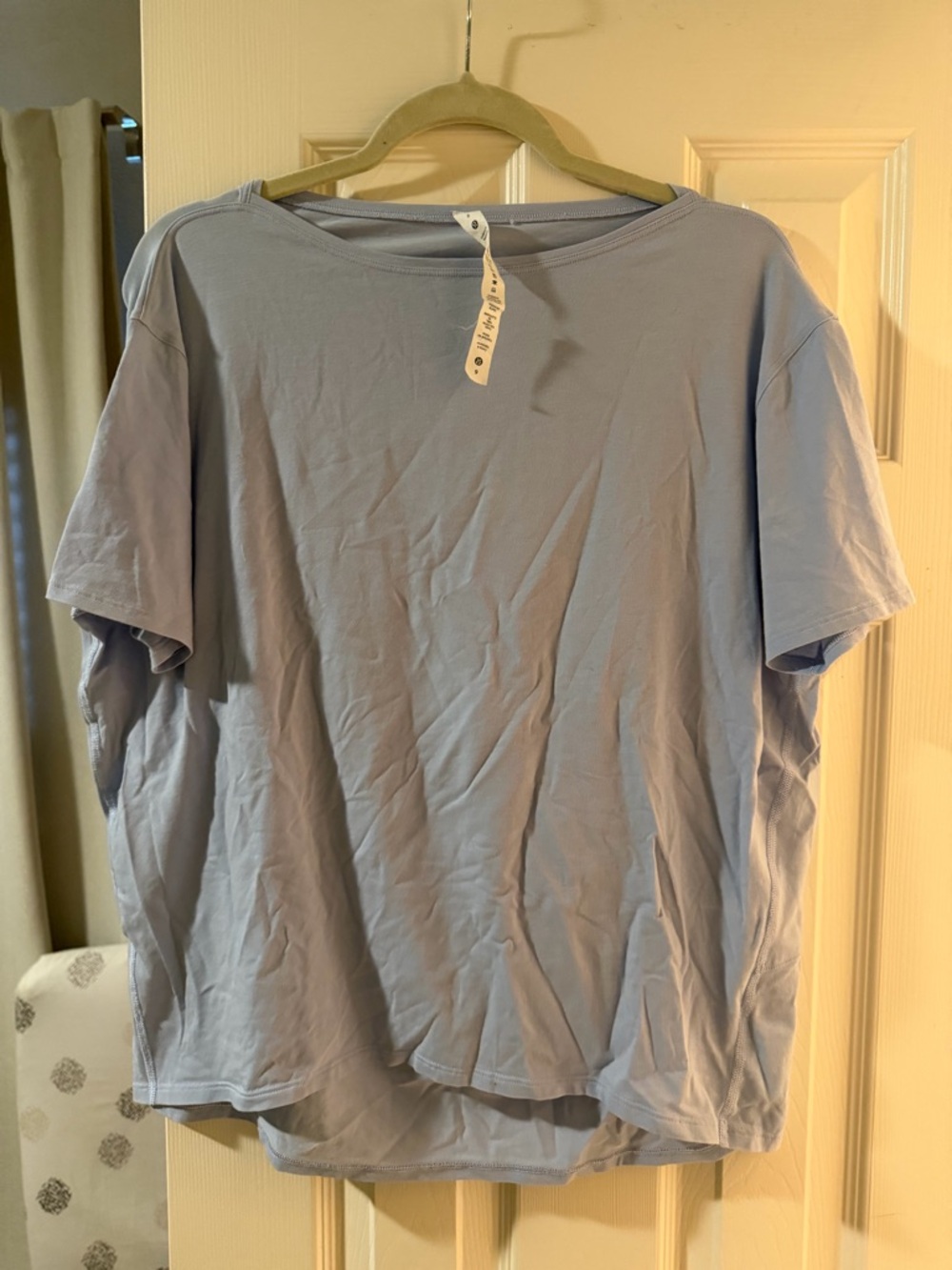 Lululemon back in action shirt